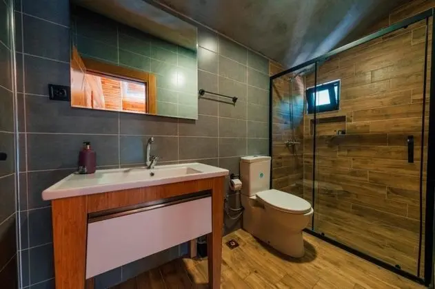 Jakuzili Bungalow , Havuz Manzaralı, Isıtmalı Özel Havuzlu