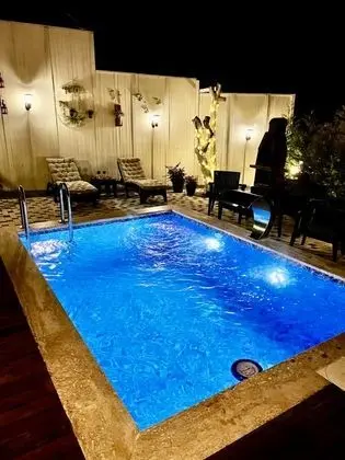 Bungalow, Göl Manzaralı, Isıtmalı Özel Havuzlu