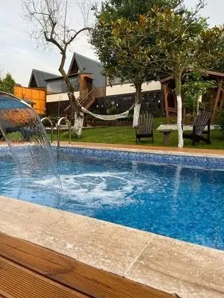 İNCE BUNGALOV 1 BEGONVİL