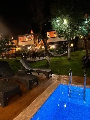 İNCE BUNGALOV 2 BEGONYA