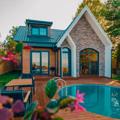 Suite Bungalow, Göl Manzaralı, Özel Havuzlu ve Bahçeli