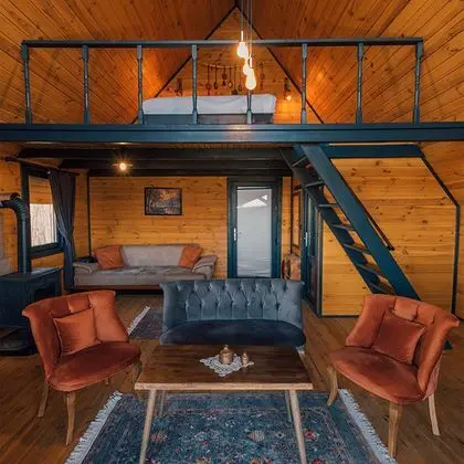 Üçgen Bungalow, Göl Manzaralı, Özel Havuzlu Ve Bahçeli