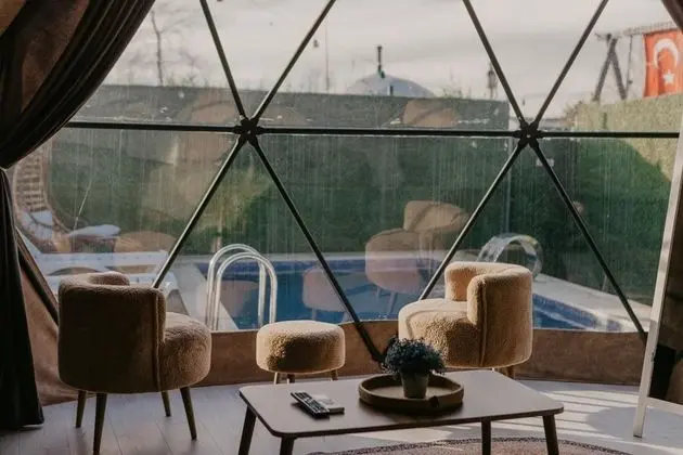 Dome, Havuz Manzaralı, Isıtmalı Özel Havuzlu