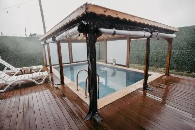 Suite - İki Yatak Odalı, Havuz Manzaralı, Isıtmalı Özel Havuzlu
