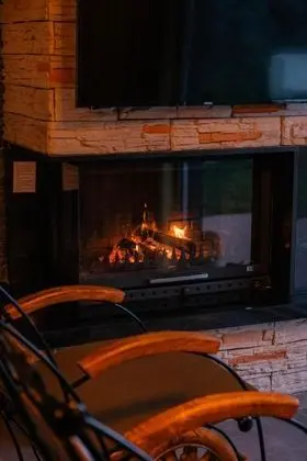 Jakuzili Şömineli Bungalow,Dağ Manzaralı,Isıtmalı Özel Havuzlu