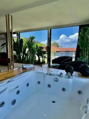 Deluxe Jakuzili Suite, Göl Manzaralı, Jakuzili