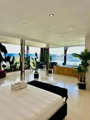 Deluxe Jakuzili Suite, Göl Manzaralı, Jakuzili
