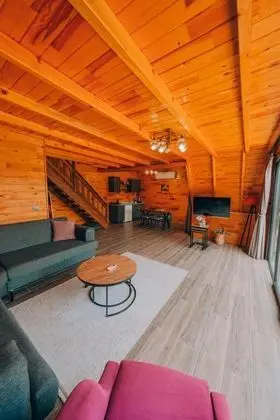 Suite Bungalow,Isıtmalı Özel Havuzlu