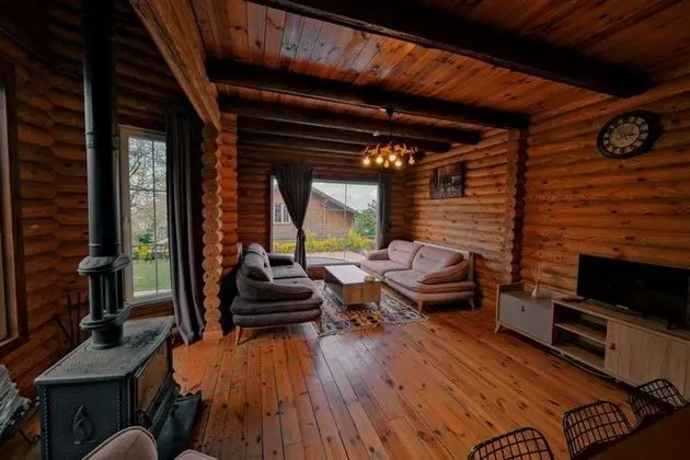 Bungalow, Göl Manzaralı, Isıtmalı Özel Havuzlu