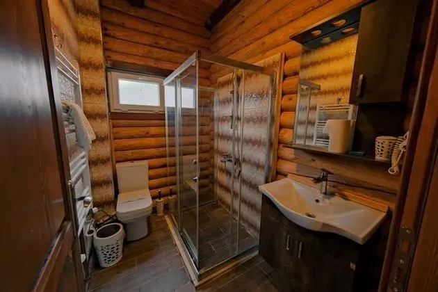 Bungalow, Göl Manzaralı, Isıtmalı Özel Havuzlu