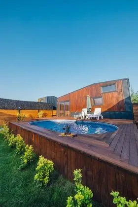 Tiny House, Havuz ve Bahçe Manzaralı, Isıtmalı Özel Havuzlu
