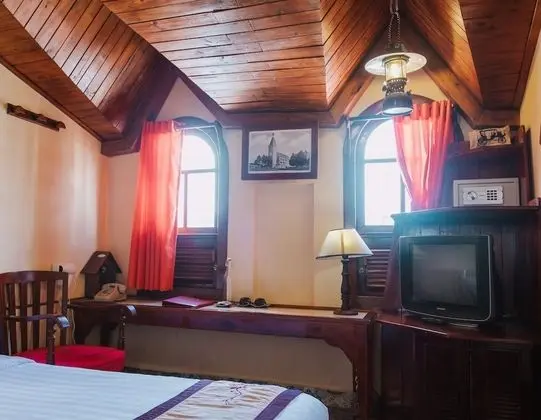 Superior Tek Büyük Yataklı Oda, Şehir Manzaralı