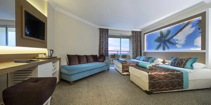 https://images.etstur.com/files/images/hotelImages/TR/51688/l/Saphir-Hotel-Oda-361212.jpg