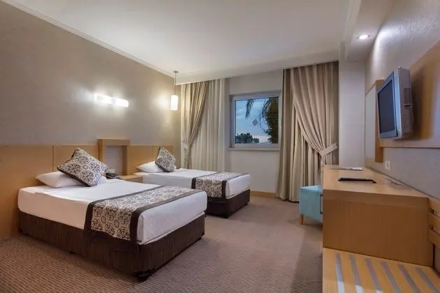 https://imagessl.etstur.com/files/images/hotelImages/TR/51148/l/Saphir-Resort---Spa-Oda-291687.jpg