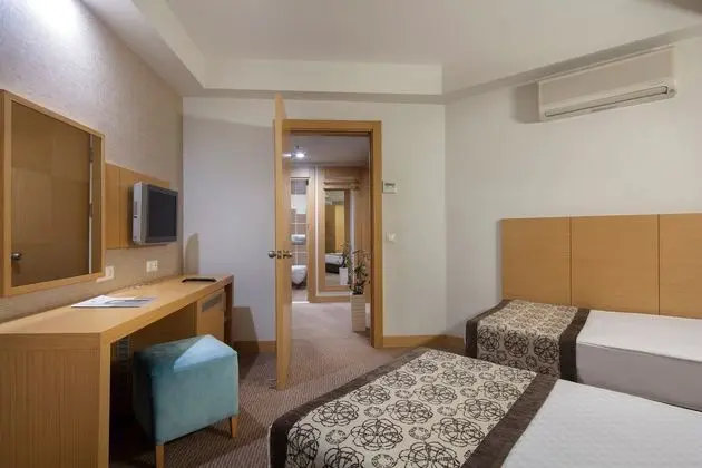 https://imagessl.etstur.com/files/images/hotelImages/TR/51148/l/Saphir-Resort---Spa-Oda-291694.jpg