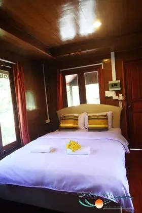 Thai Bungalow (Garden View)