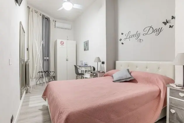 Romantic Tek Büyük Yataklı Oda