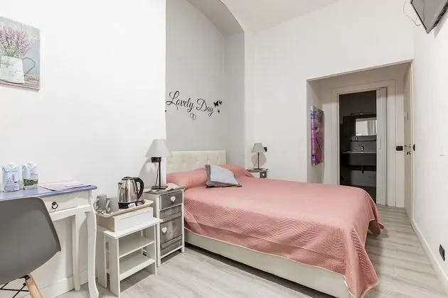 Romantic Tek Büyük Yataklı Oda