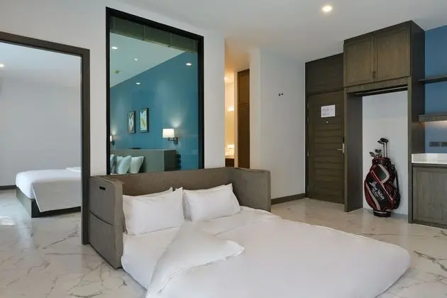 Lotus Suite
