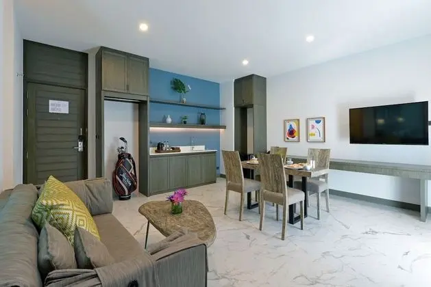 Lotus Suite