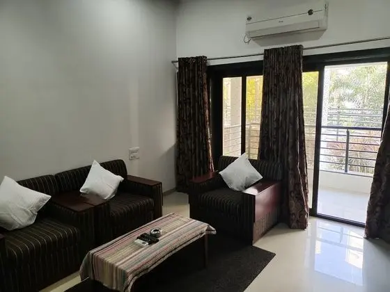Comfort Tek Büyük Yataklı Oda, 1 En Büyük (King) Boy Yatak, Balkon, Bahçe Manzaralı