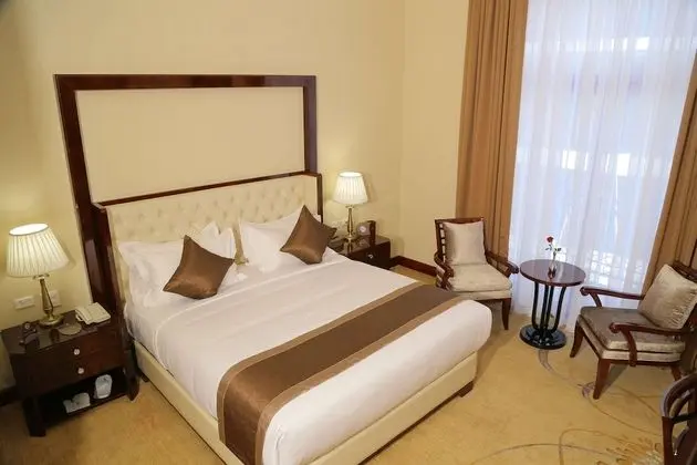 Deluxe Tek Büyük Yataklı Oda