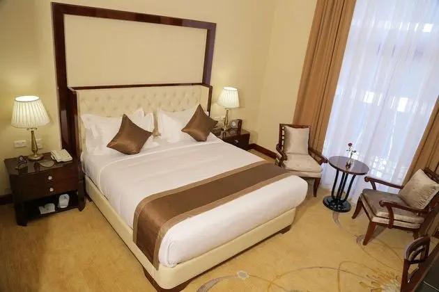 Deluxe Tek Büyük Yataklı Oda