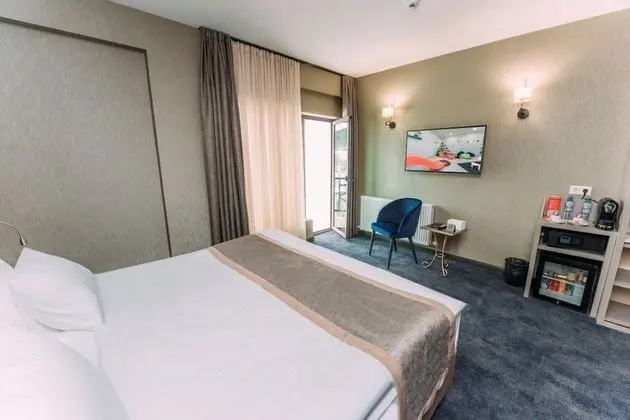 Deluxe Tek Büyük Yataklı Oda