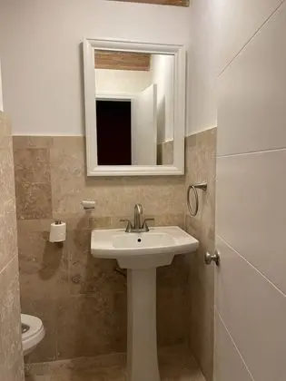 Ev (Townhouse accommodates four)