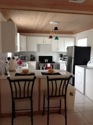 Ev (Townhouse accommodates two)