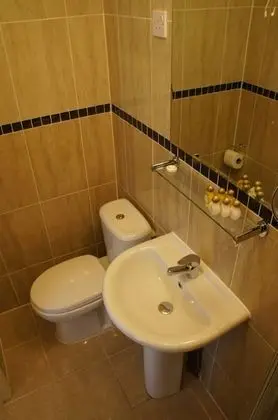 İki Ayrı Yataklı Oda, Özel Banyo