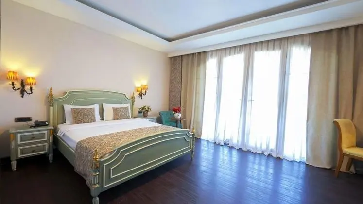 Deluxe Tek Büyük veya İki Ayrı Yataklı Oda