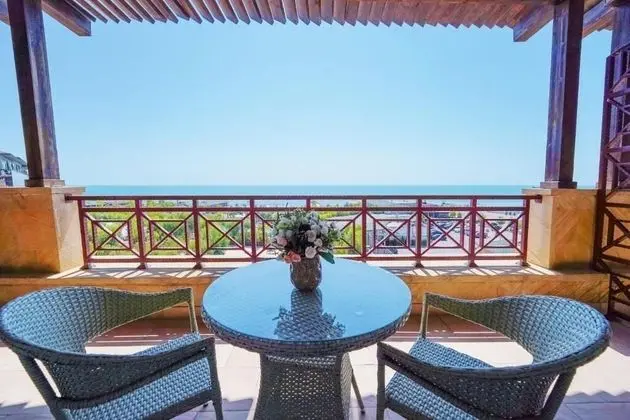 Deluxe Tek Büyük veya İki Ayrı Yataklı Oda