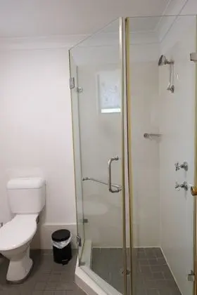Deluxe Oda, Birden Çok Yatak, Balkon