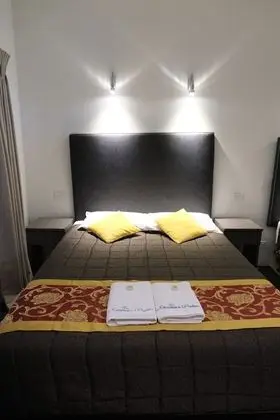 Family Oda (2 Queen and 1 Single beds)