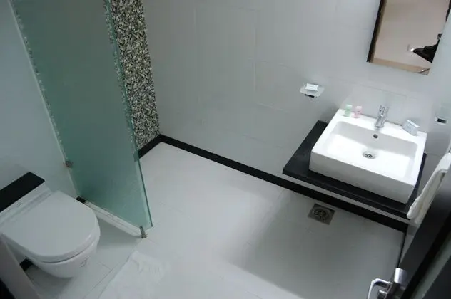 Business Tek Büyük veya İki Ayrı Yataklı Oda