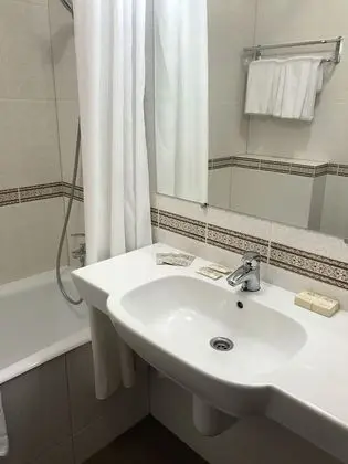 Deluxe Tek Büyük veya İki Ayrı Yataklı Oda