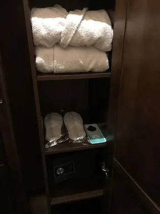 Standard Tek Büyük veya İki Ayrı Yataklı Oda
