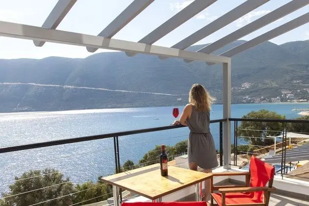 Deluxe Süit, 1 Yatak Odası, Balkon, Deniz Manzaralı
