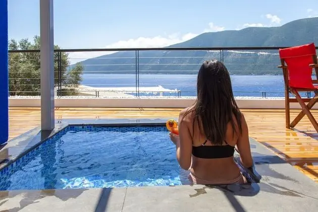 Deluxe Süit, 1 Yatak Odası, Kişiye Özel Havuzlu, Deniz Manzaralı