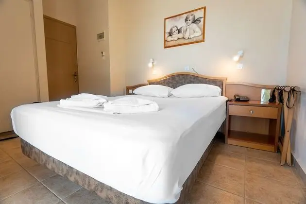 Tek Büyük veya İki Ayrı Yataklı Oda, Balkon