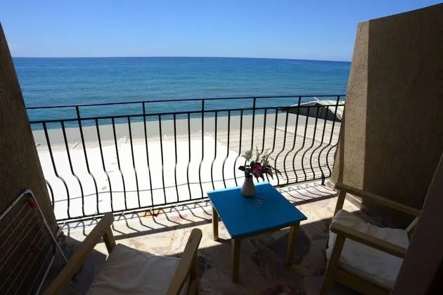 Tek Büyük veya İki Ayrı Yataklı Oda, Balkon