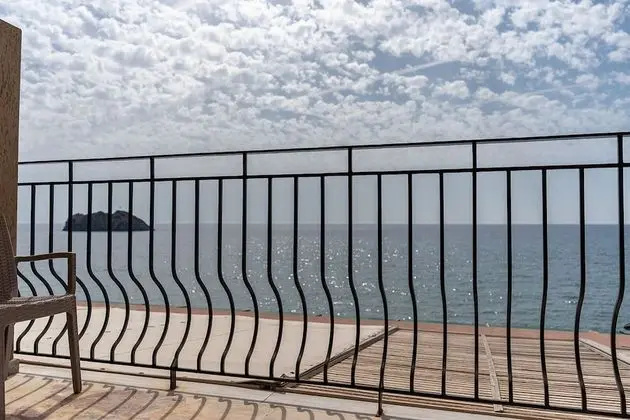 Tek Büyük veya İki Ayrı Yataklı Oda, Balkon