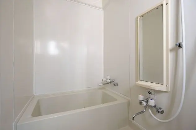 Ortak Ranzalı Oda, Sadece kadınlar için