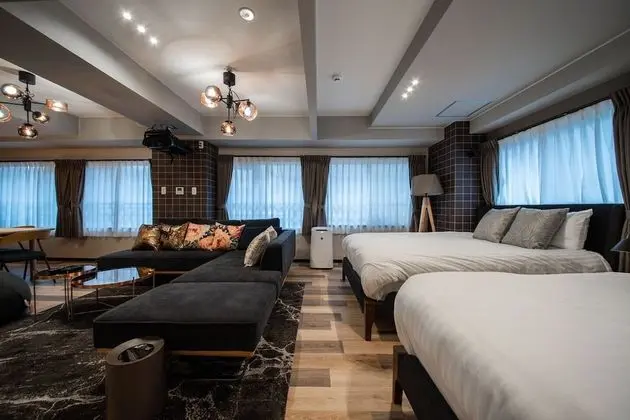 Luxury Oda, Sigara İçilmez (Theater)