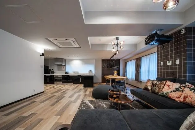 Luxury Oda, Sigara İçilmez (Theater)
