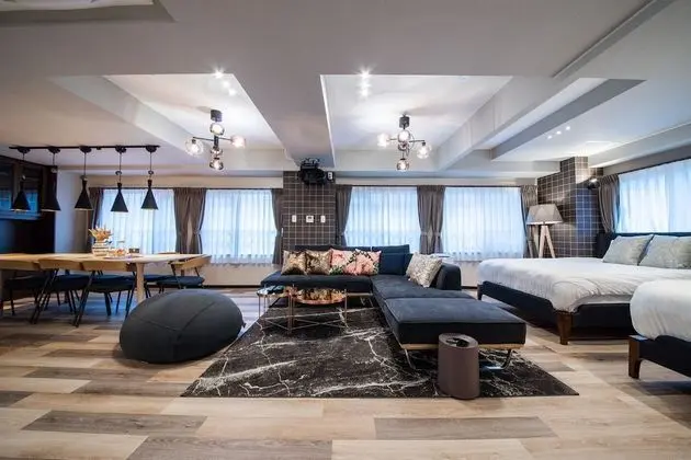 Luxury Oda, Sigara İçilmez (Theater)