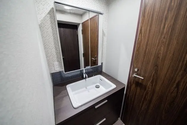 Luxury Oda, Sigara İçilmez (Theater)