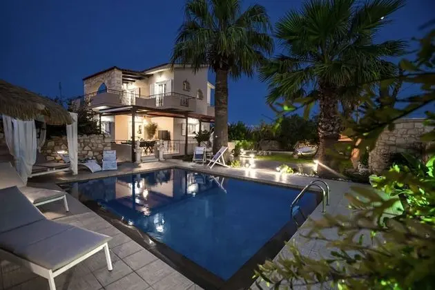 Villa, 3 Yatak Odası, Şömine