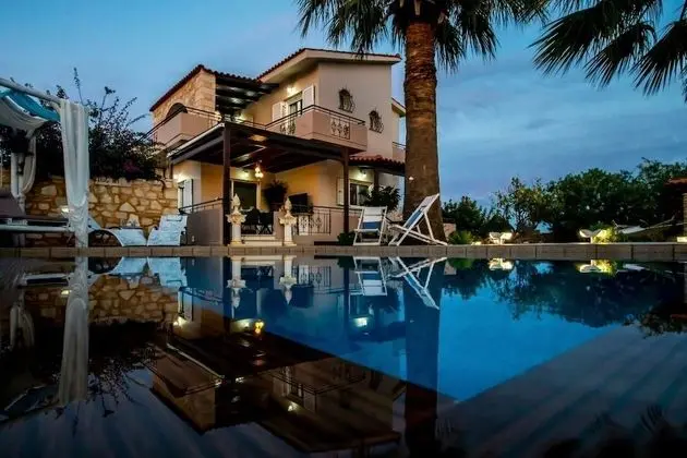 Villa, 3 Yatak Odası, Şömine